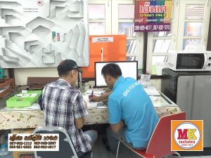 ซอยรางน้ำ เขตพญาไท ต่อเติมหลังคาด้วยเมทัลชีท